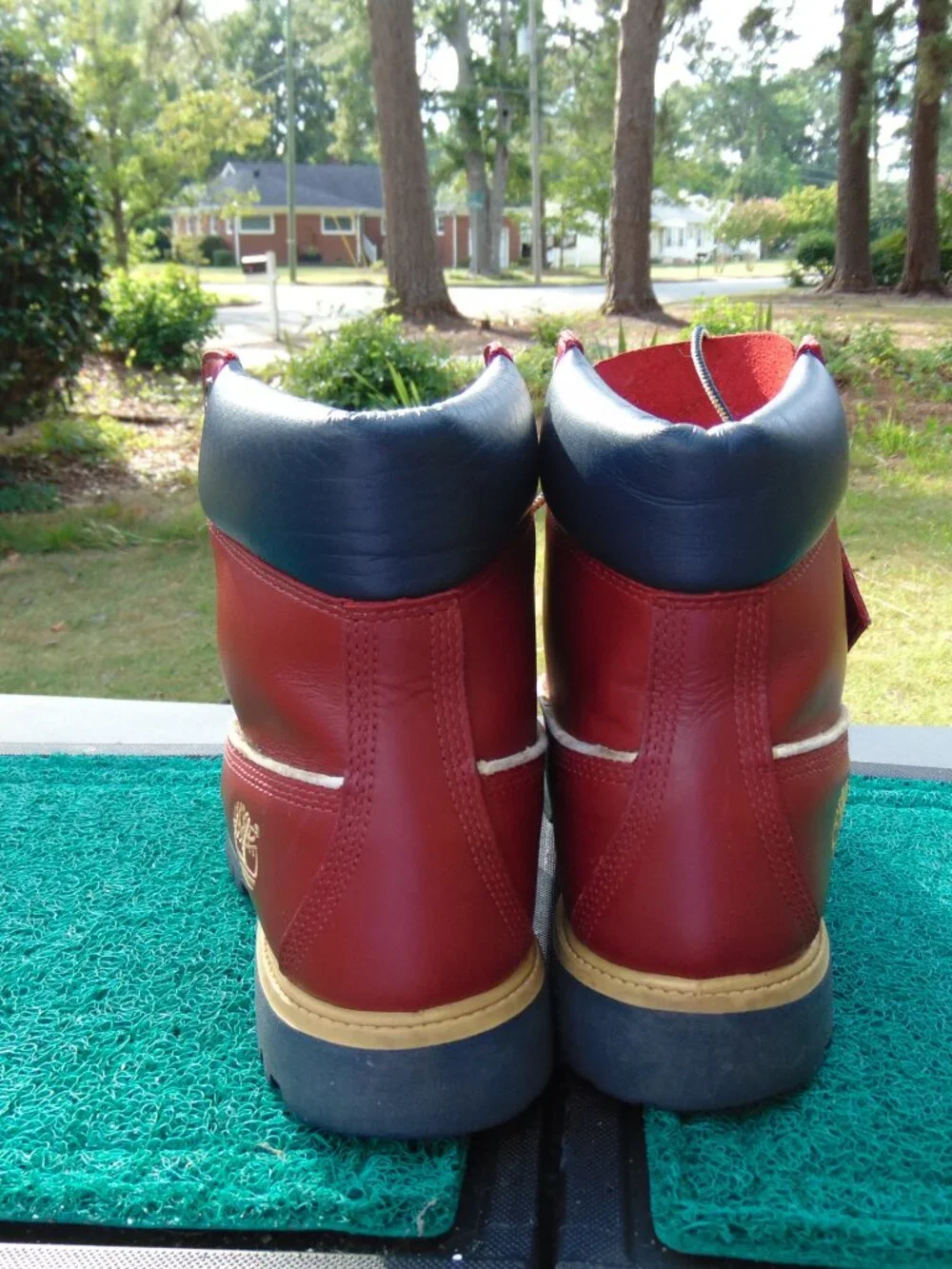 Timberland Boots Red Leather Men’s Size 9.5 6-Inch Premium Waterproof EXCELLENT